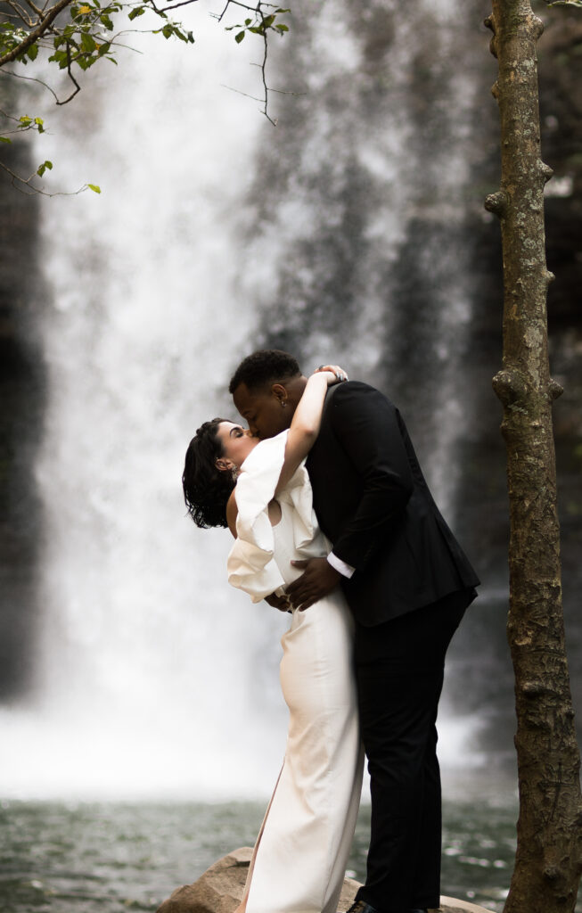 Dreamy elopement in Cloudland Canyon State Park
