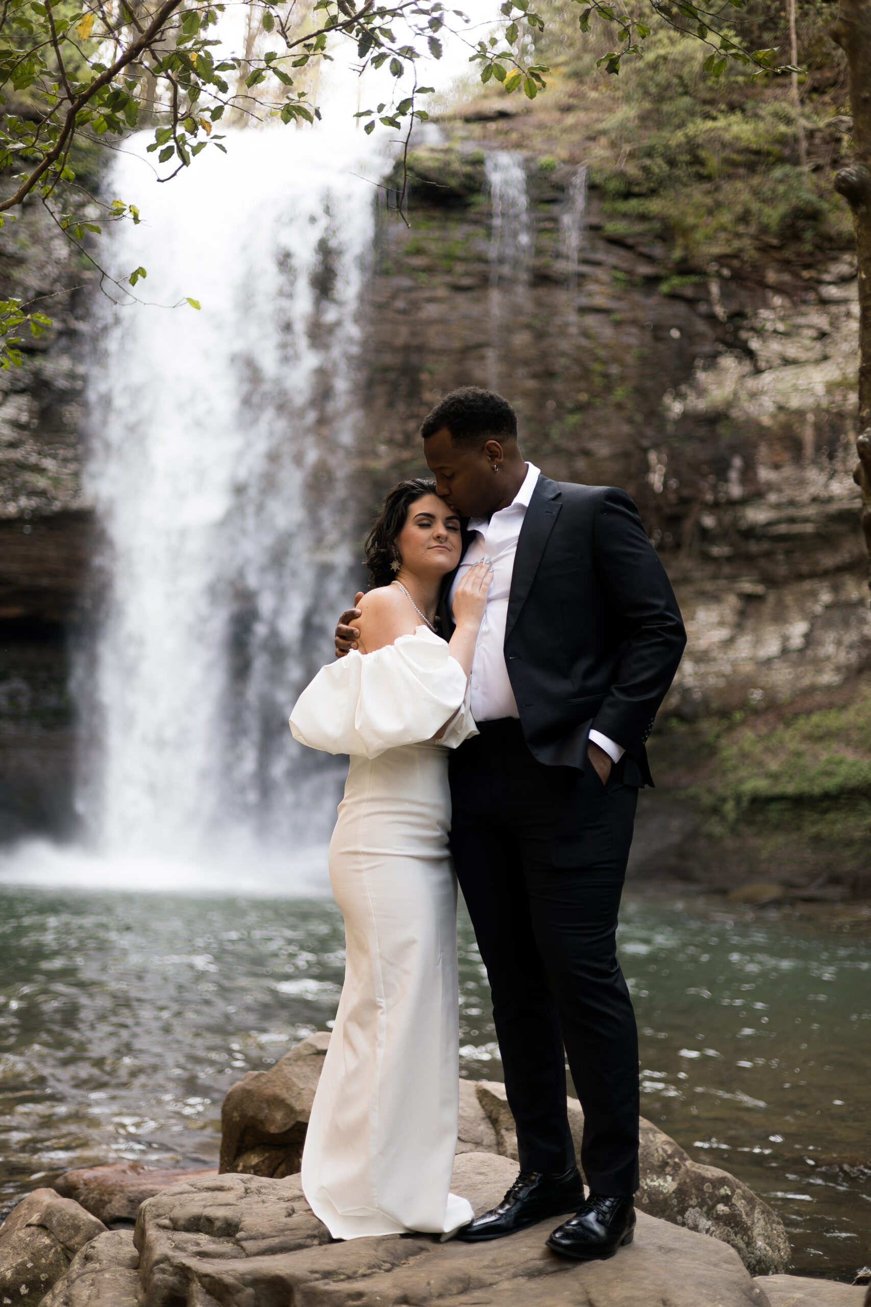Cloudland Canyon Waterfall Wedding